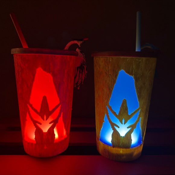 Avatar Fire & Ash Light Up Red Blue Tumbler Cups with Straws Regal Exclusive NEW - Picture 2 of 9